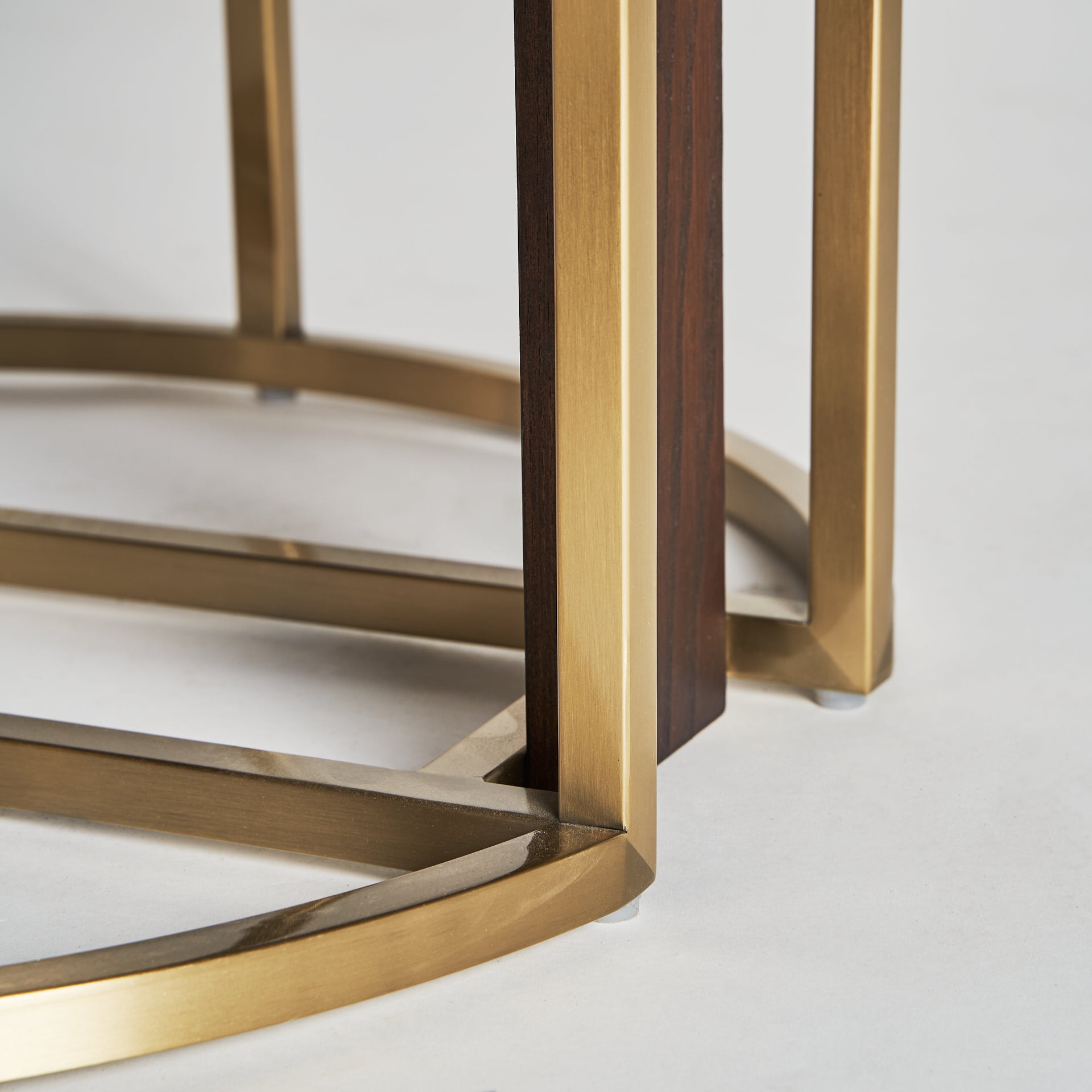 LEIRA DINING TABLE